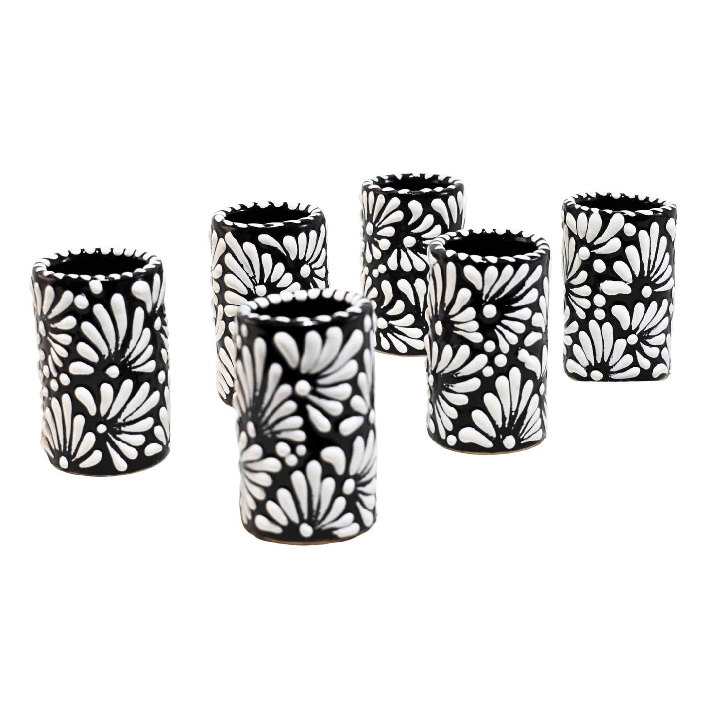 Tequileros de Cerámica de Talavera 100% Artesanal (Blanco/Negro, 2 Oz.) - MAREY - Vaso Tequilero